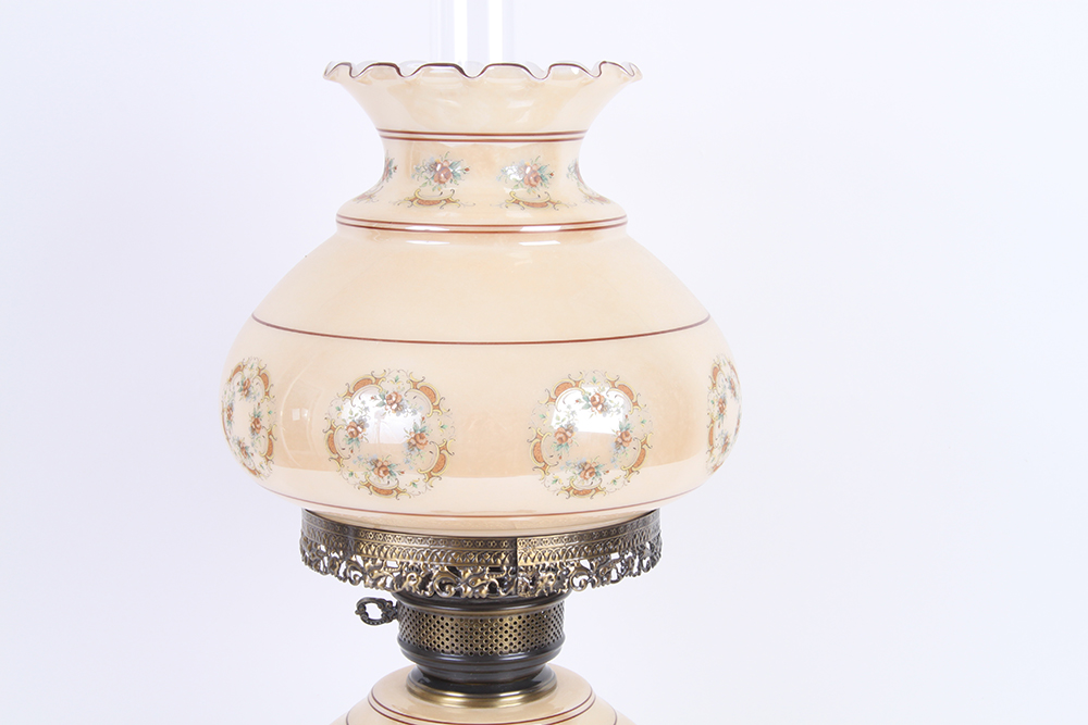 Victorian Style Banquet Lamp