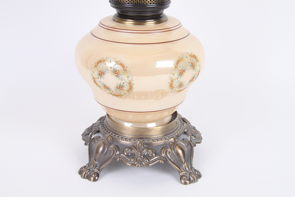 Victorian Style Banquet Lamp