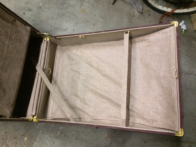 Pair of 1940s Samsonite Luggage Pieces