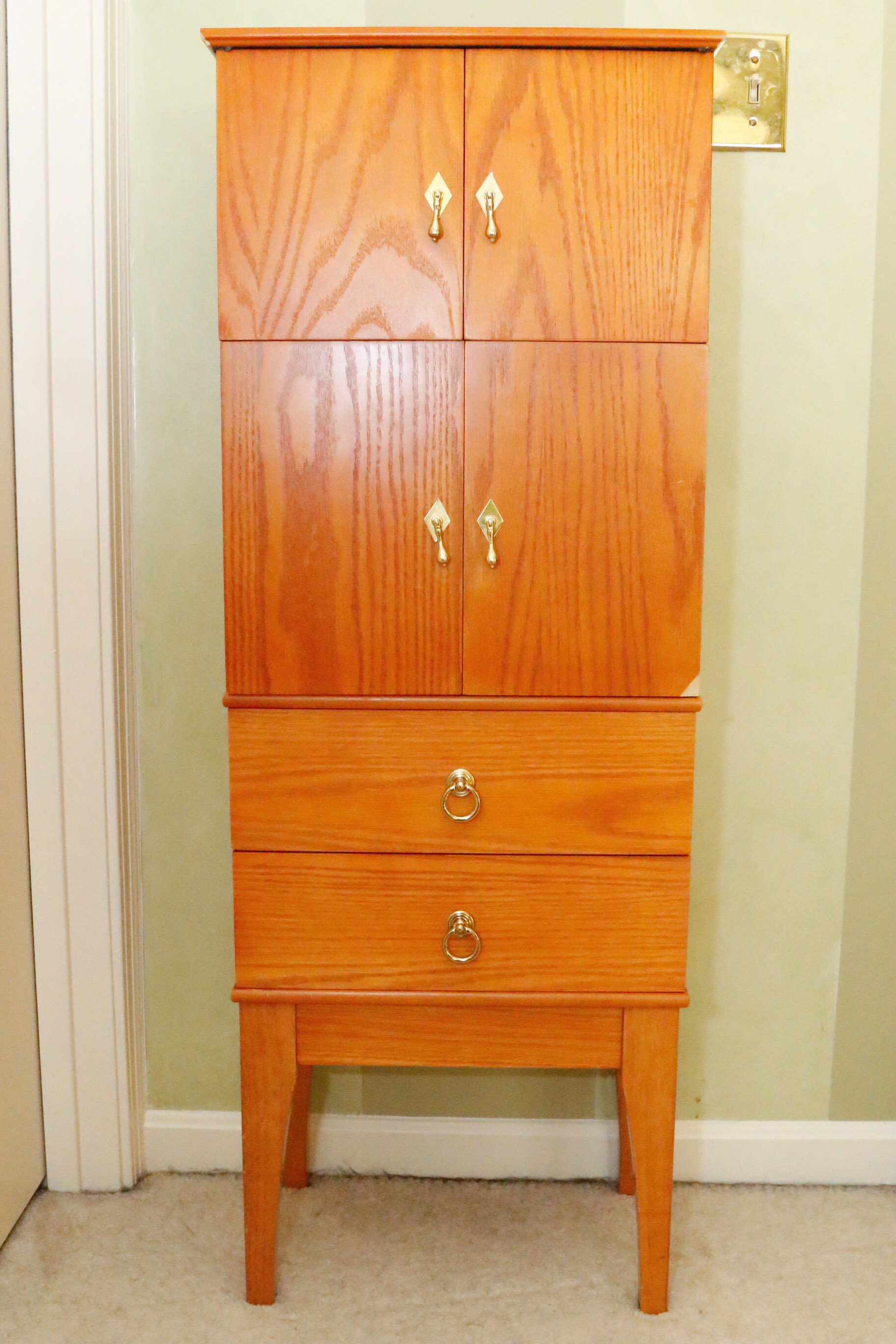 Lori Greiner "For Your Ease Only" Jewelry Armoire