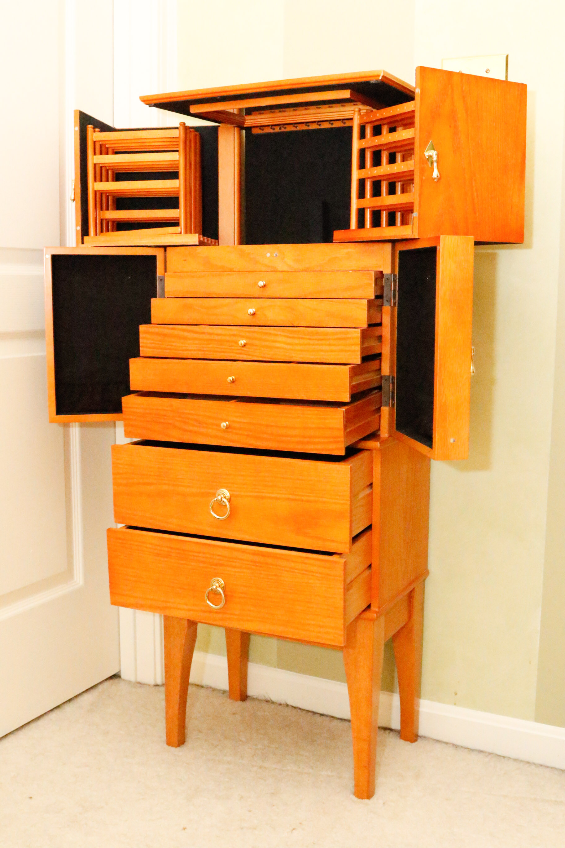 Lori Greiner "For Your Ease Only" Jewelry Armoire