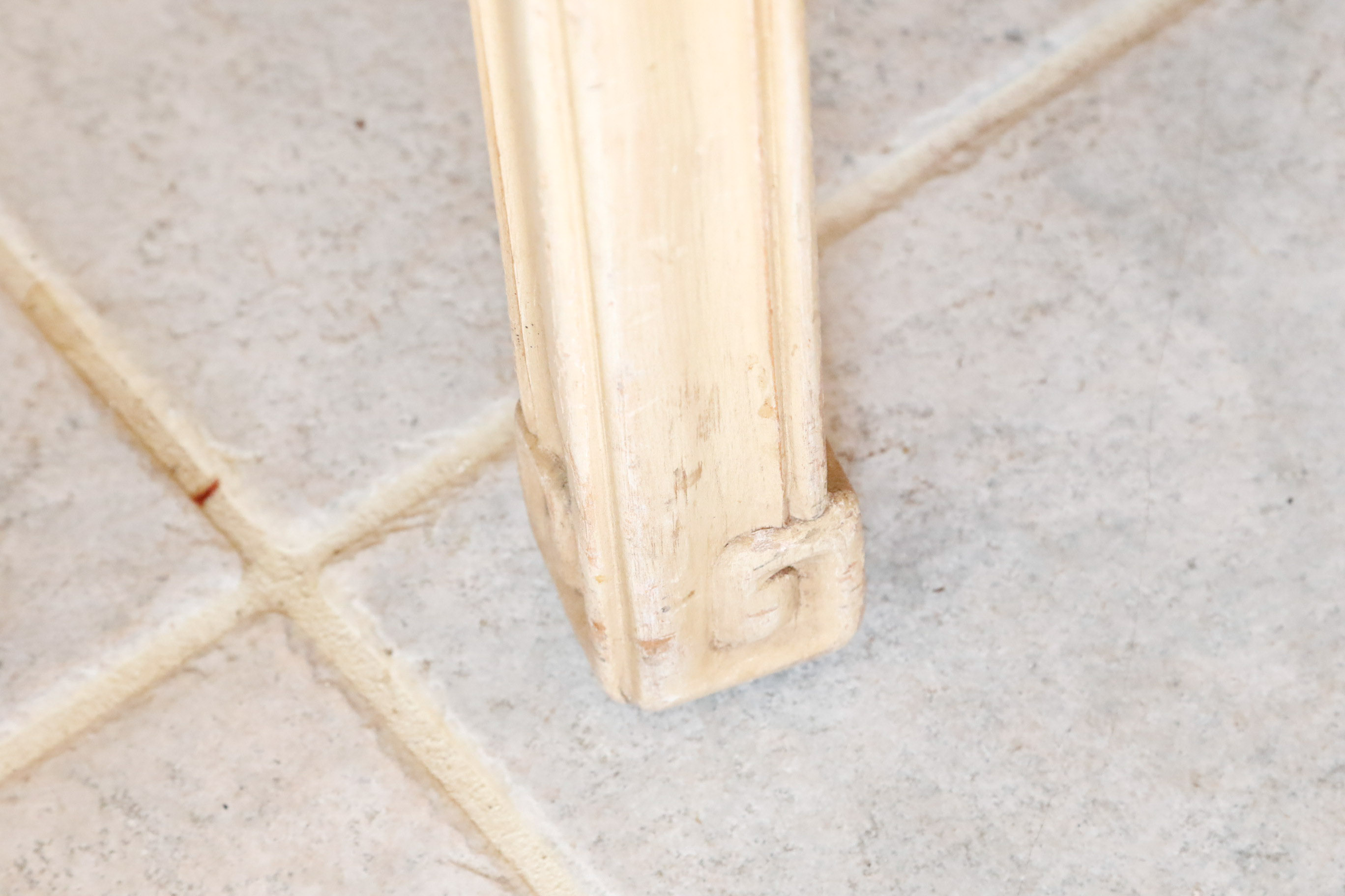 Coffee Table by Baker With Gilted Glass Inlay
