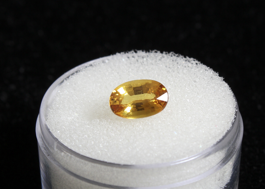 Oval Cut Golden Sapphire Stone