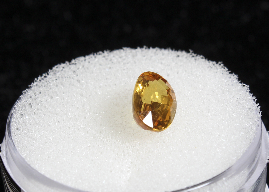 Oval Cut Golden Sapphire Stone