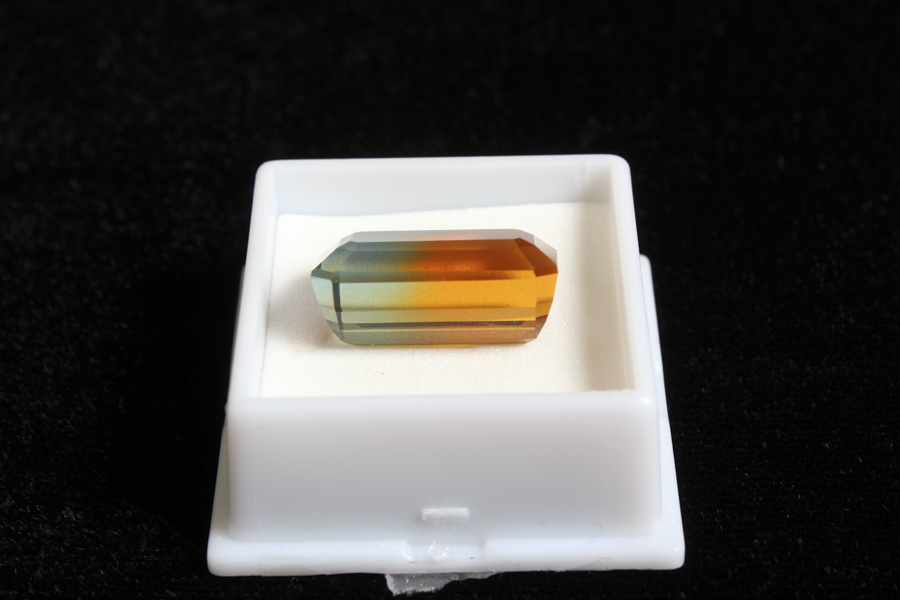 Two-Tone Emerald-Cut Quartz Stone