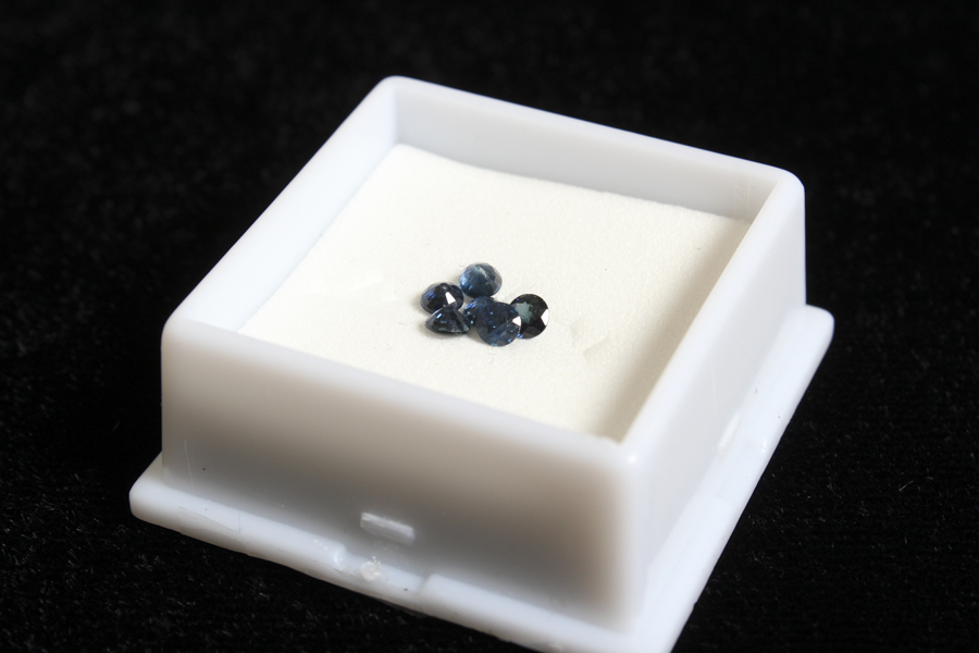 Six Loose Sapphire Gemstones