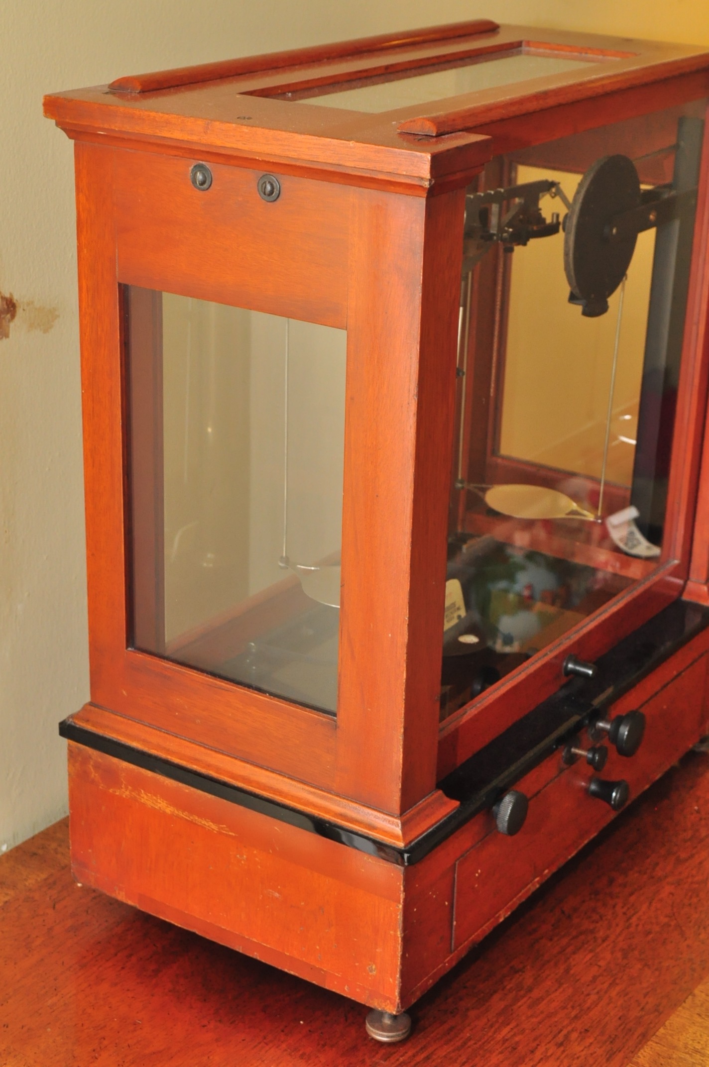 Vintage Christian Becker "Chainomatic" Analytical Balance Scale