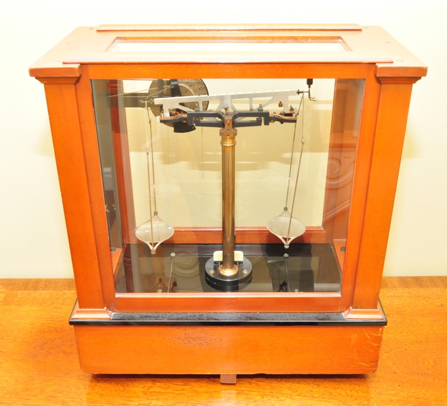 Vintage Christian Becker "Chainomatic" Analytical Balance Scale