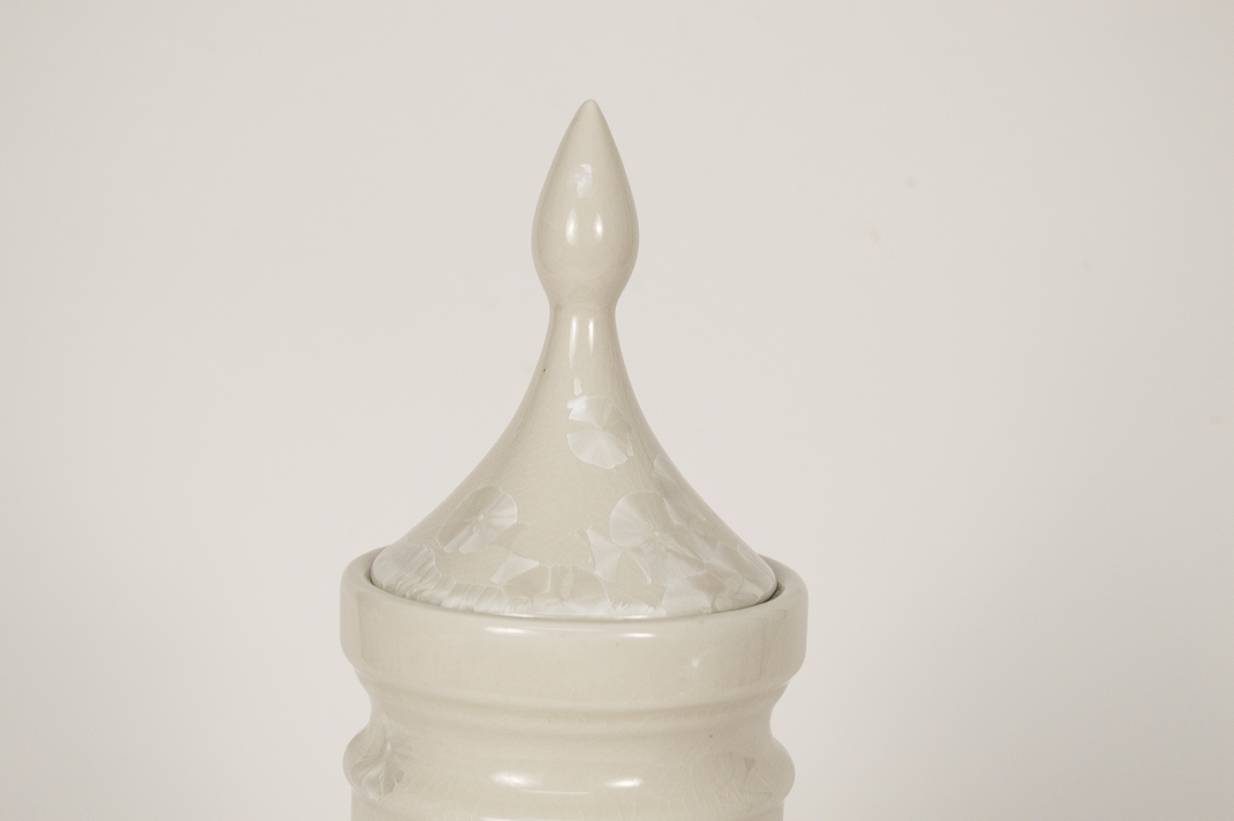 Pair of Cream Home Decor