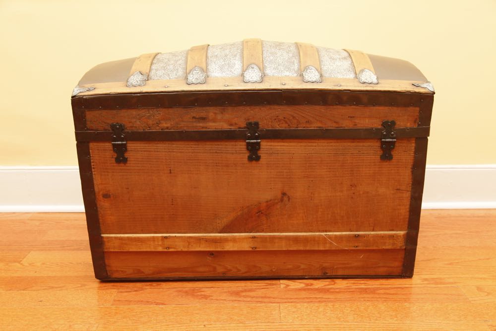 Vintage Steamer Trunk
