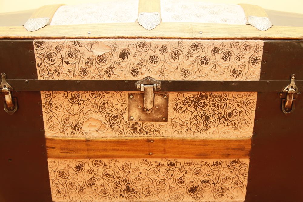 Metal Camel Back Trunk