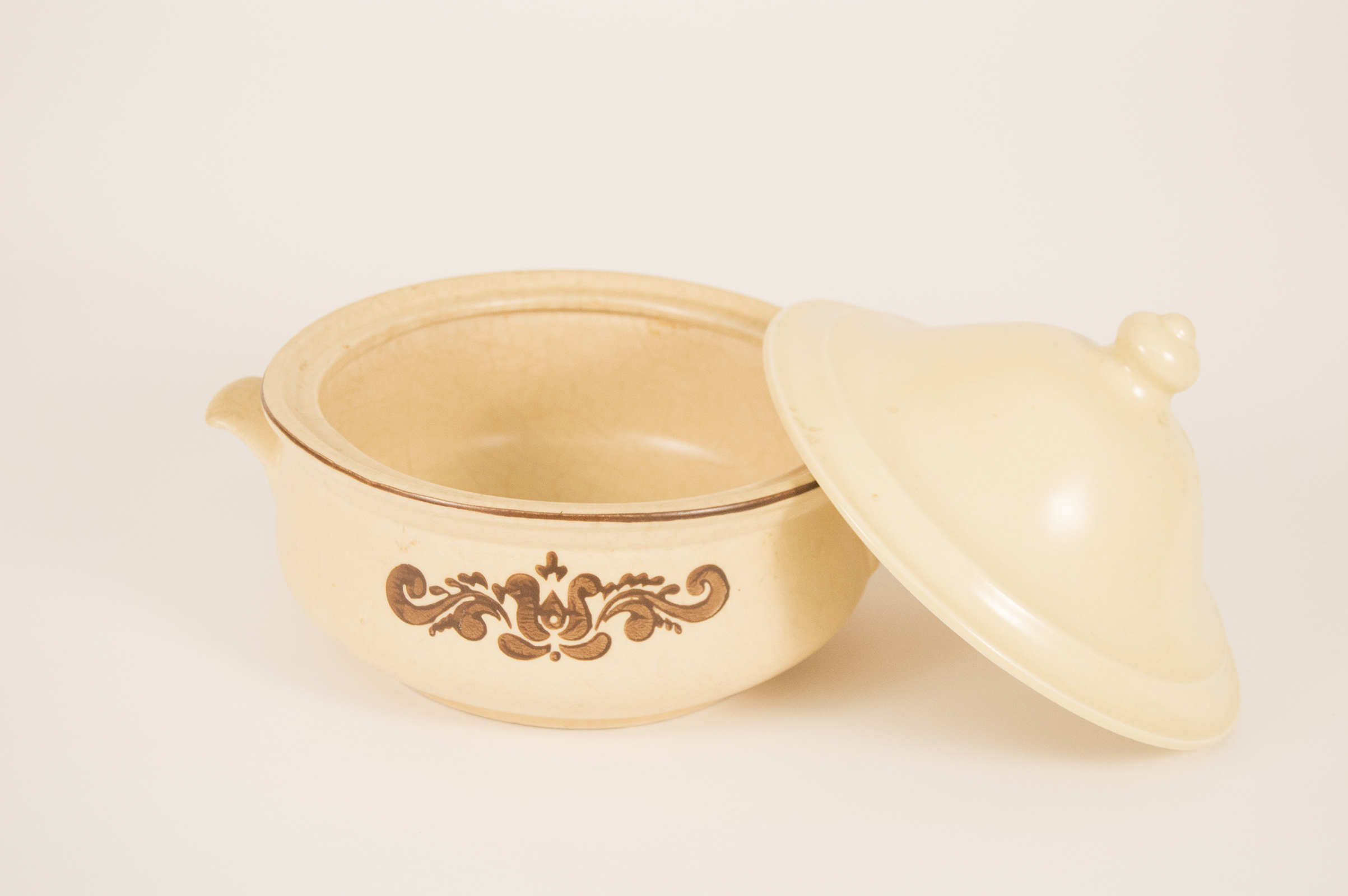 Pfaltzgraff Covered Bowls