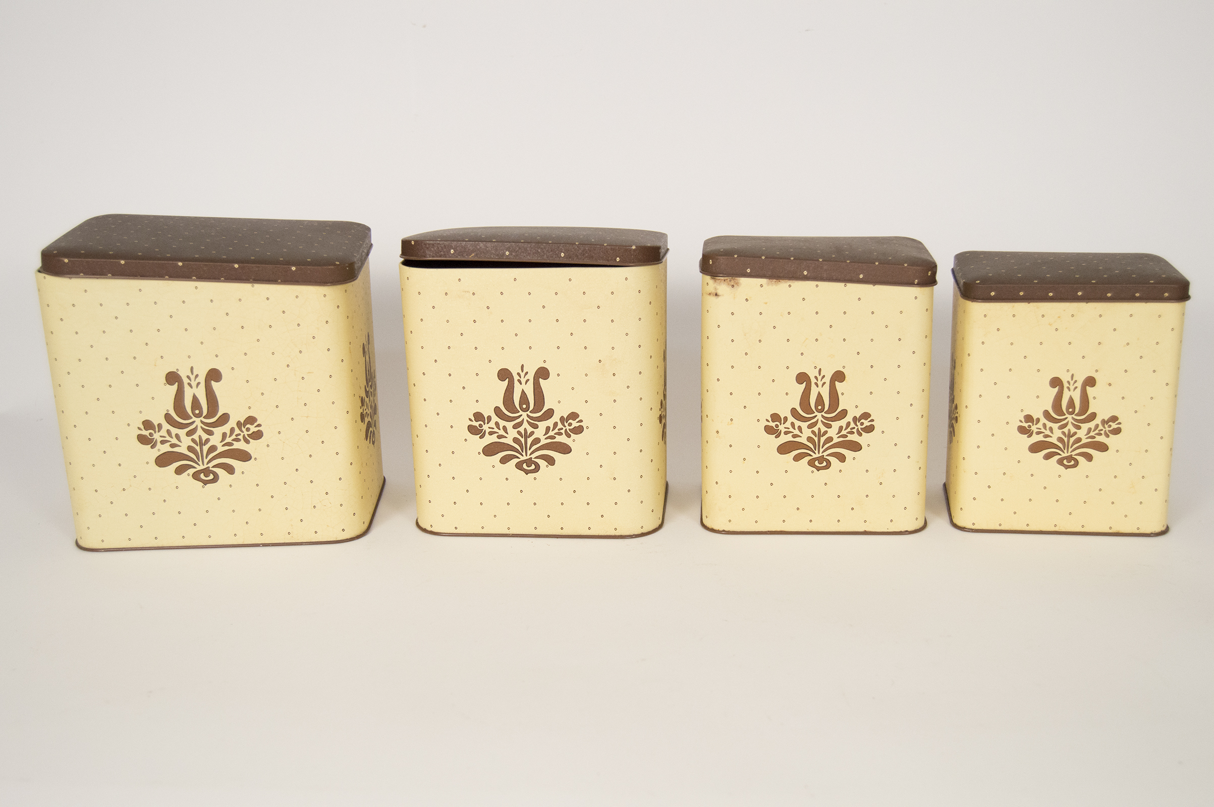 Pfaltzgraff Home Decor Collection