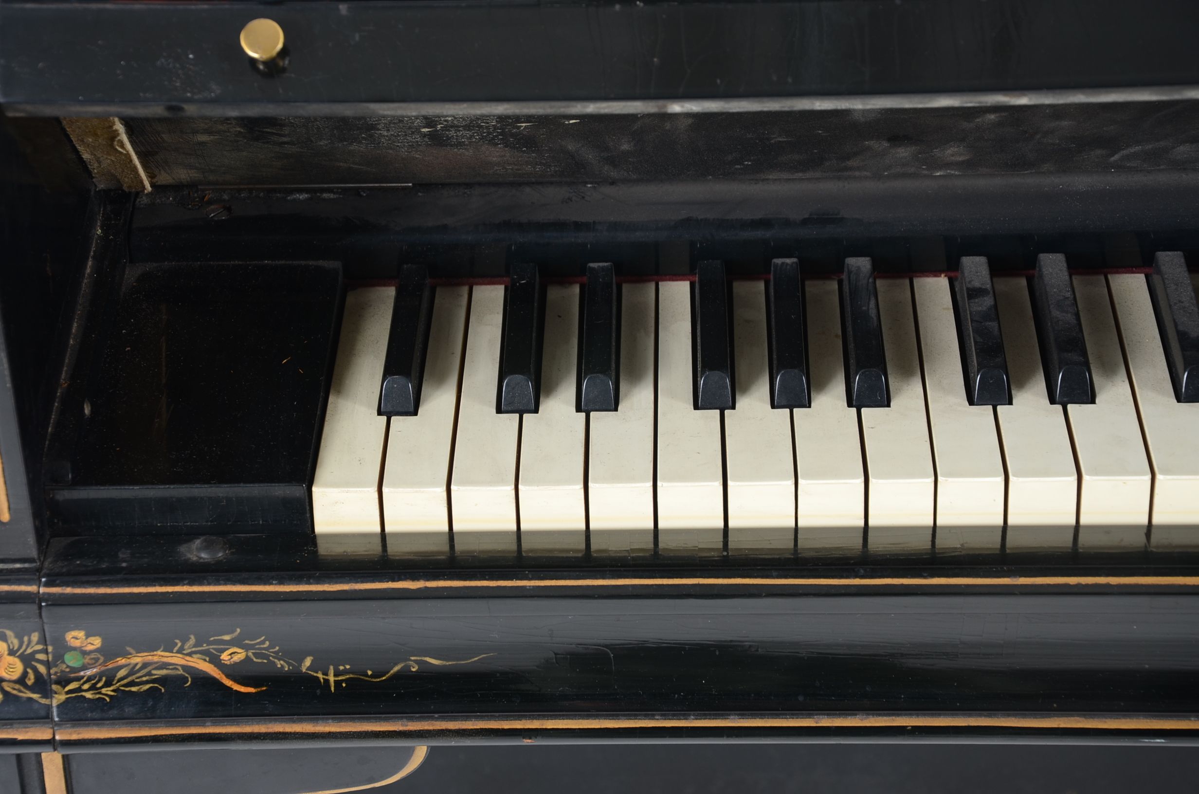 Janssen Upright Piano With Chinoiserie