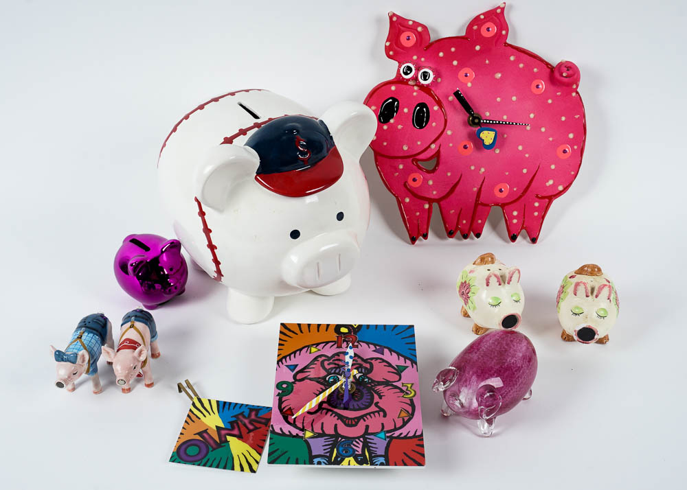 Decorative Pig Themed Items