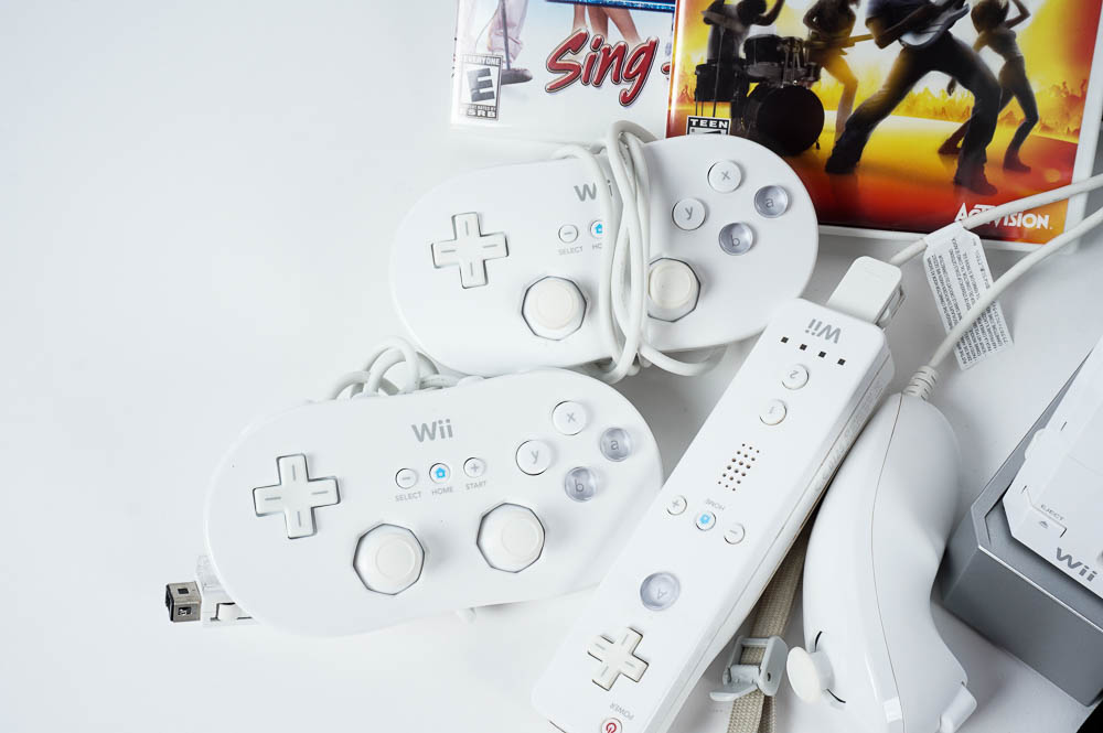 Extensive Nintendo Wii Gaming Collection