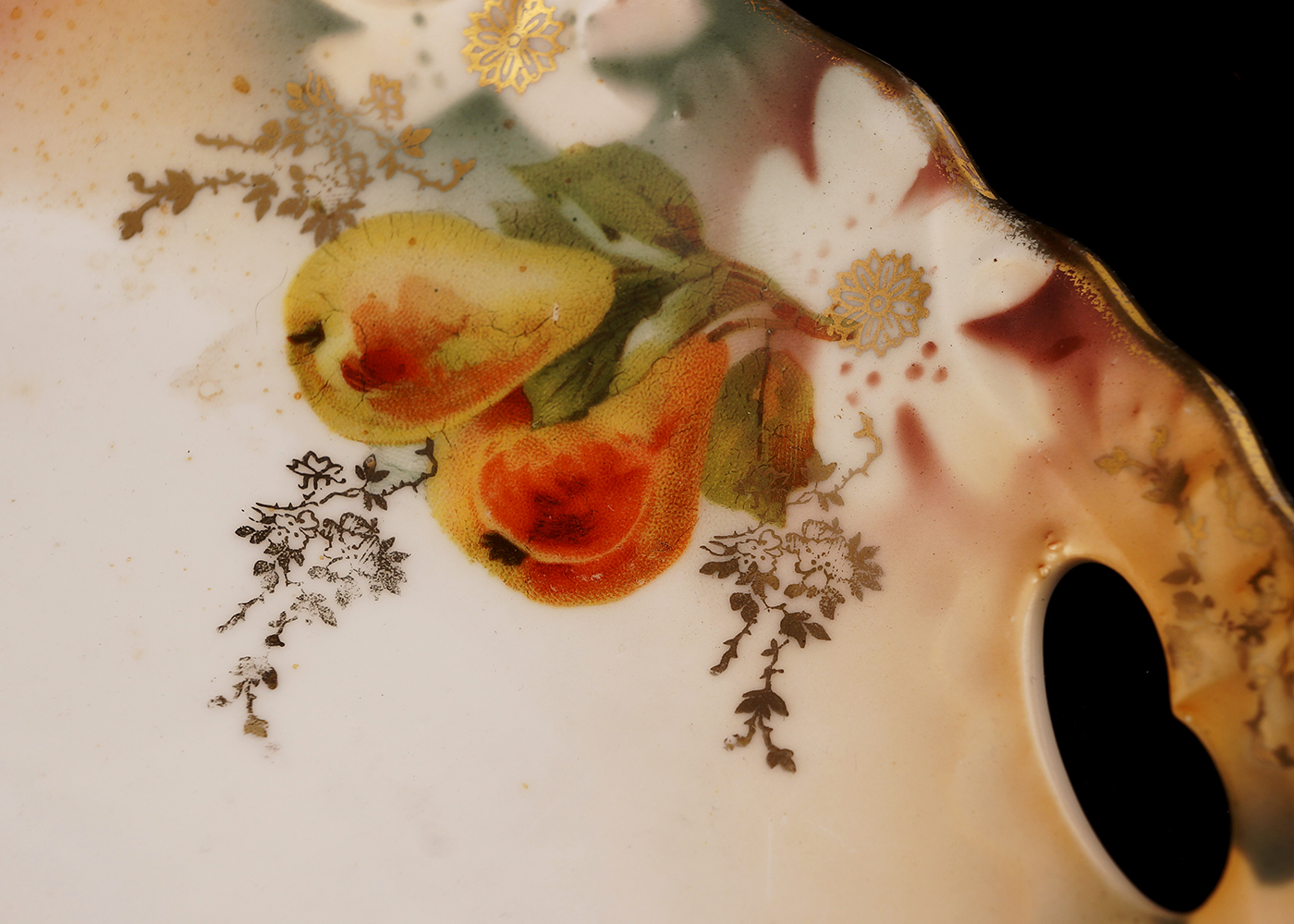 Gold Tone Rimmed Plate Collection