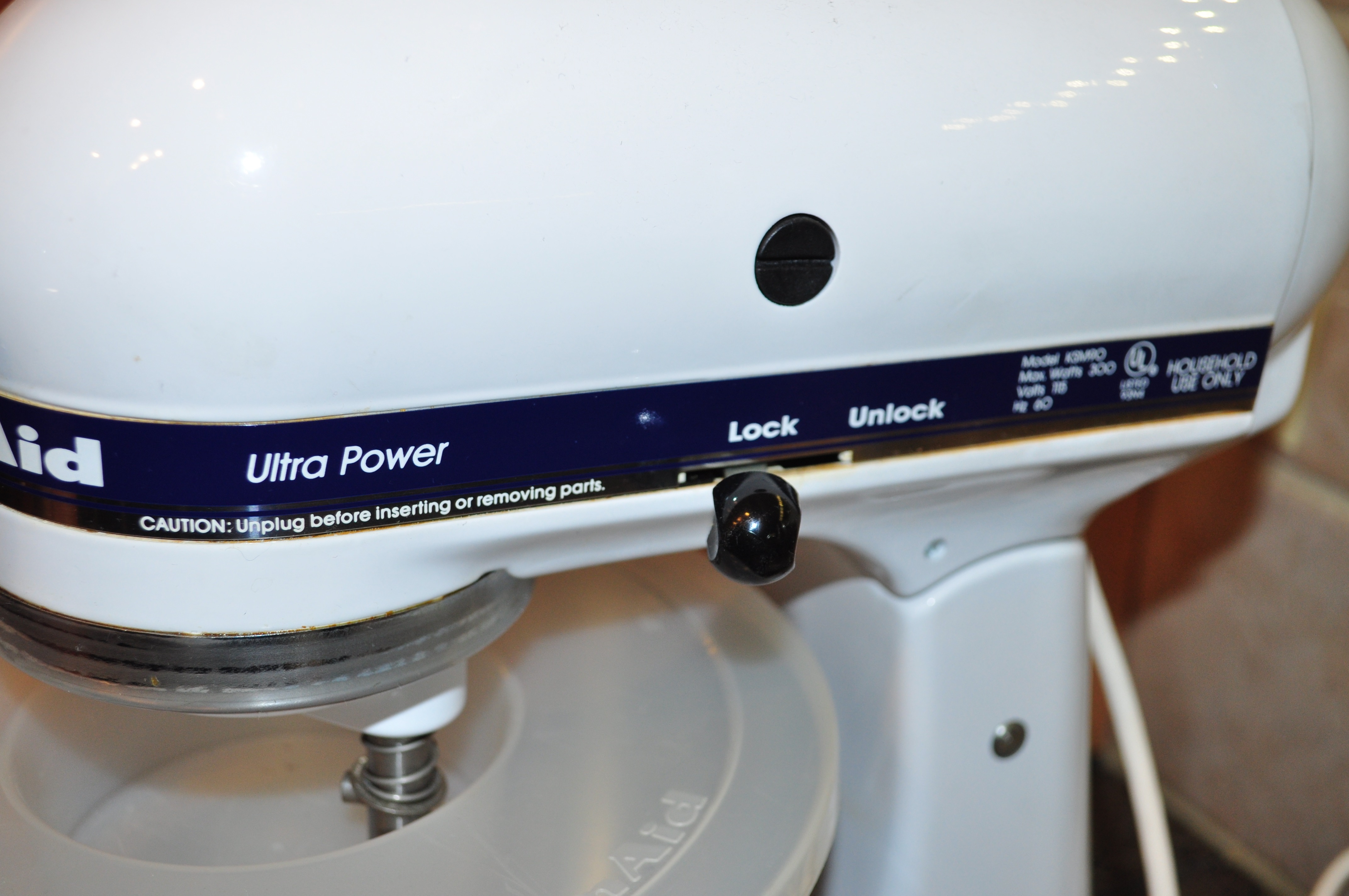 Large Collection of Kitchen Appliances