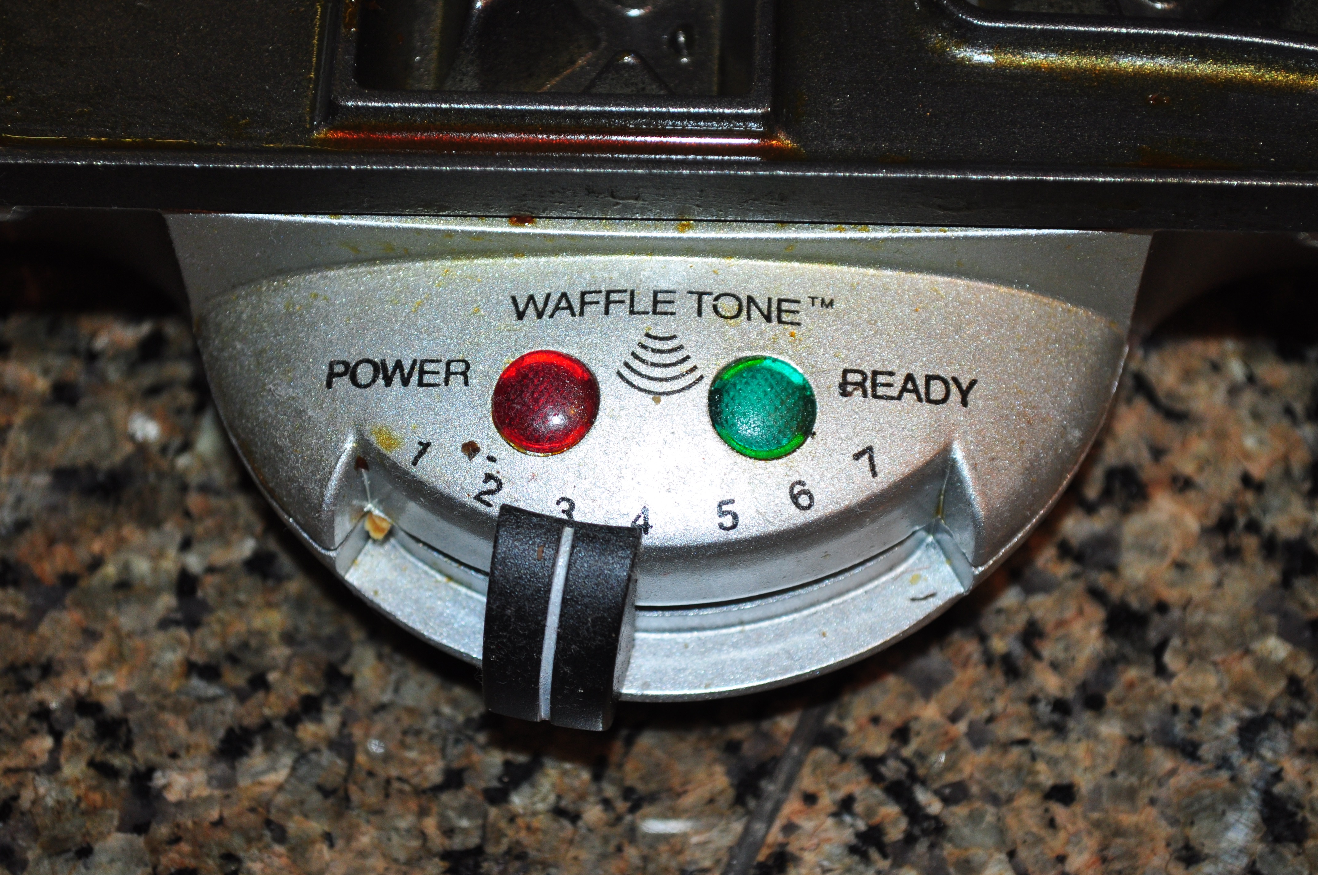 Large Collection of Kitchen Appliances