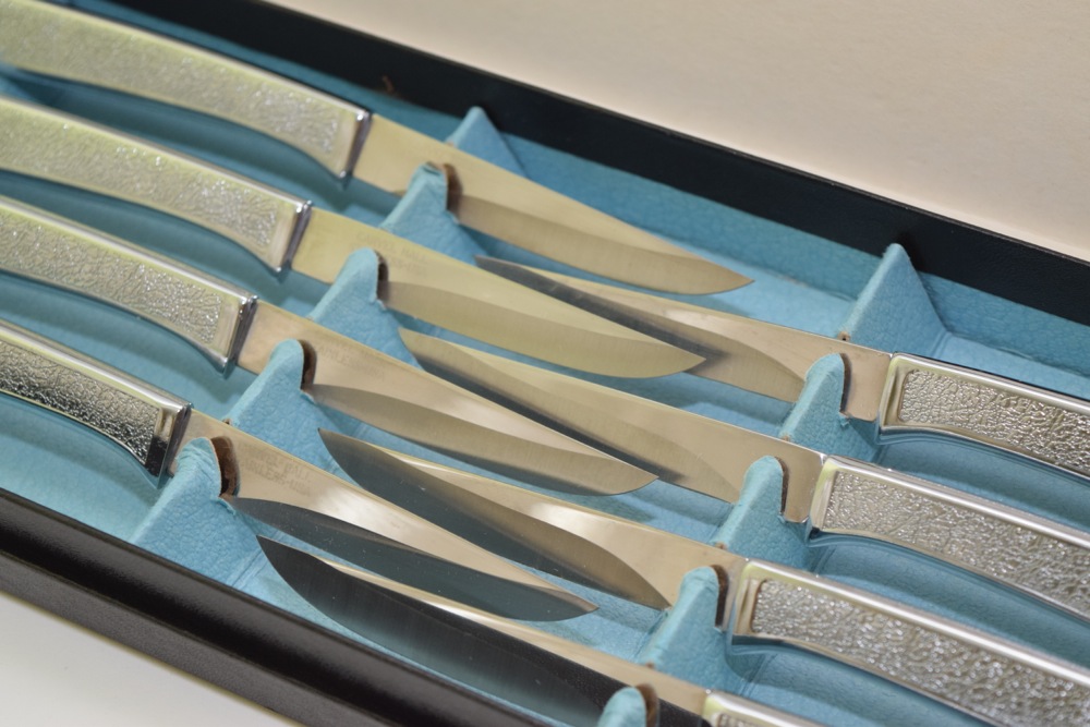 Carvel Hall Steak Knives