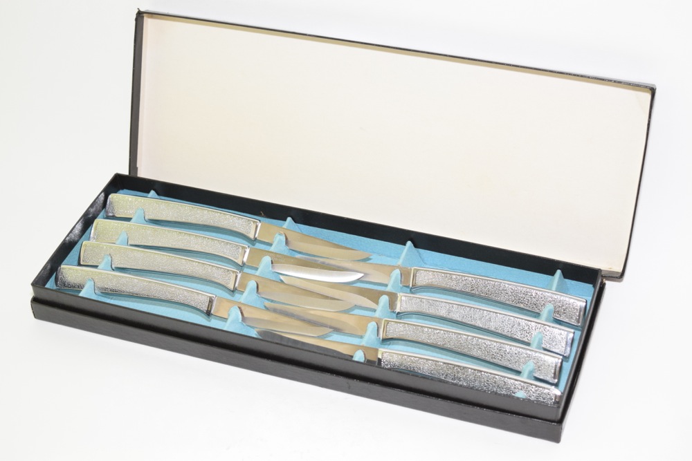 Carvel Hall Steak Knives