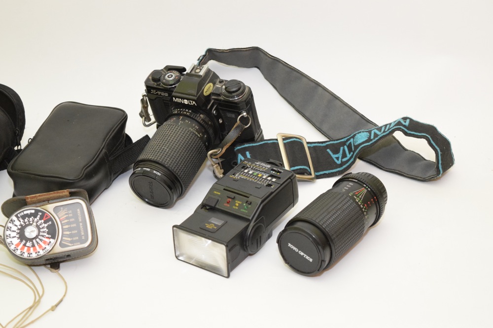 Minolta X-700 35mm Film Camera and Accessories