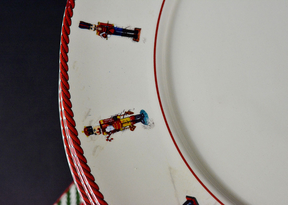 Williams-Sonoma and Crate&Barrel Christmas Setting for Six