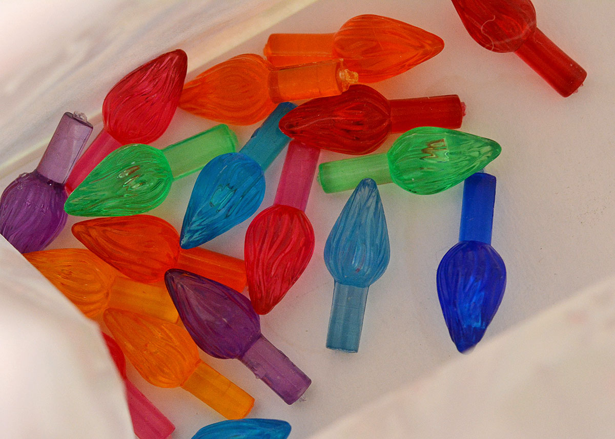 Vintage Atlantic Ceramic Mold Light-Up Christmas Tree