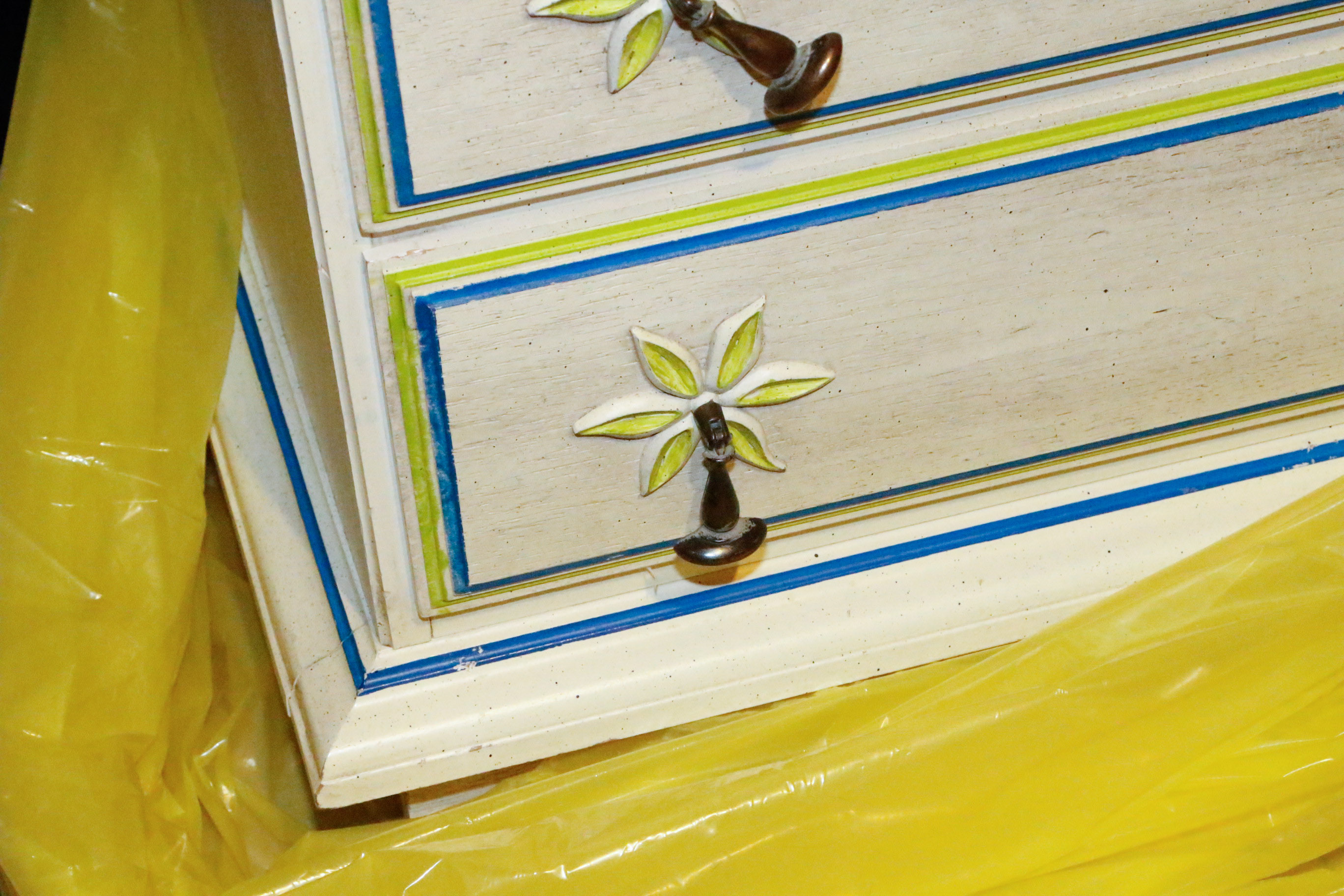 Vintage Stanley Dresser With Matching Vanity