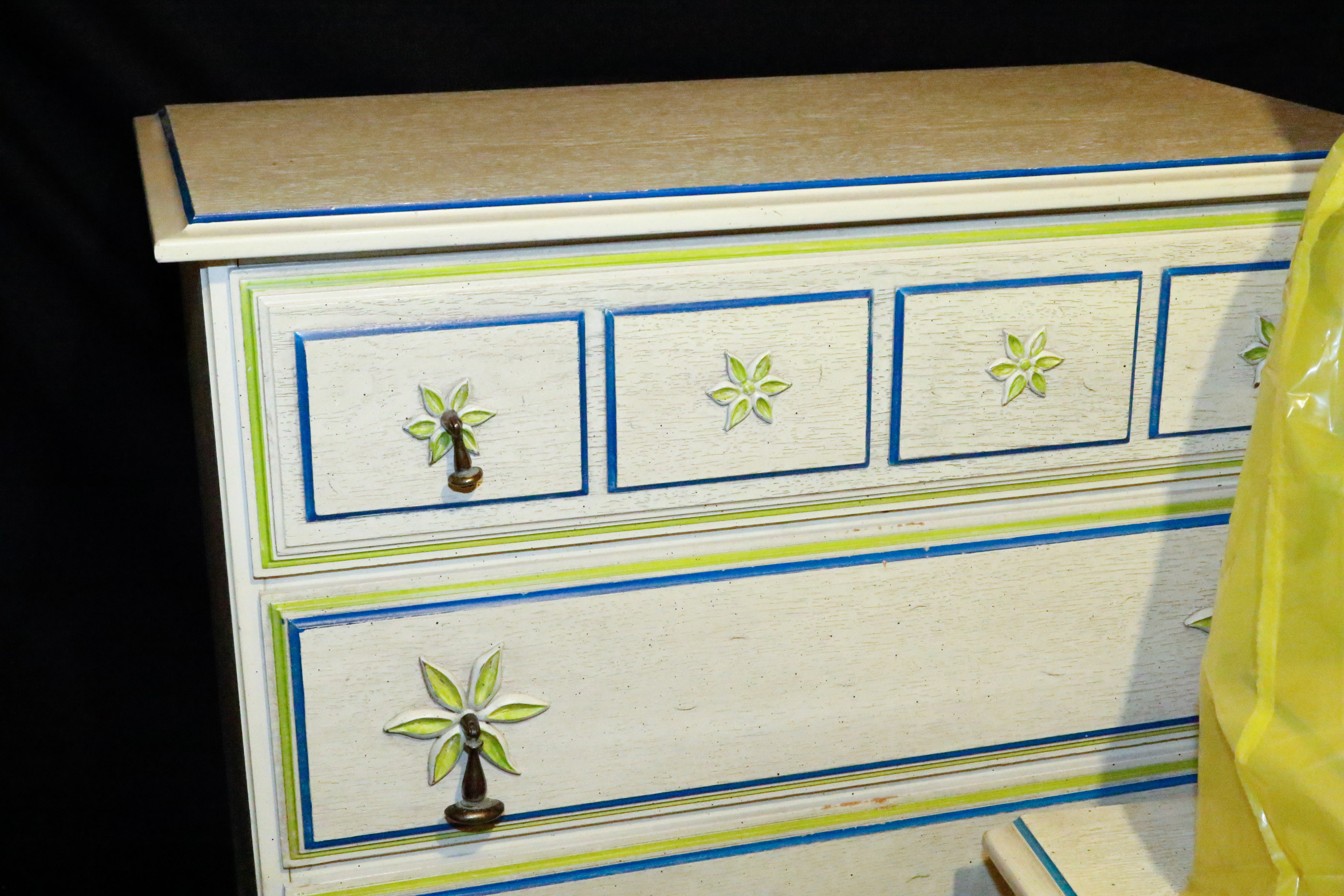 Vintage Stanley Dresser With Matching Vanity