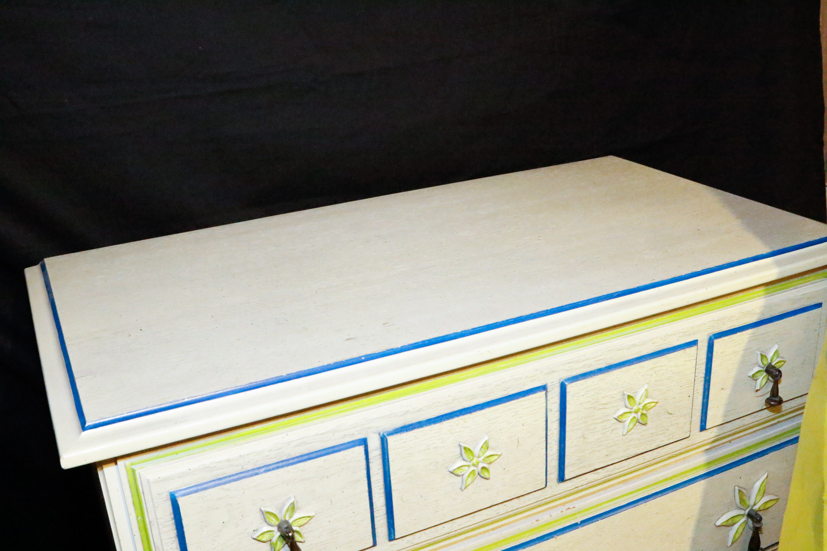 Vintage Stanley Dresser With Matching Vanity