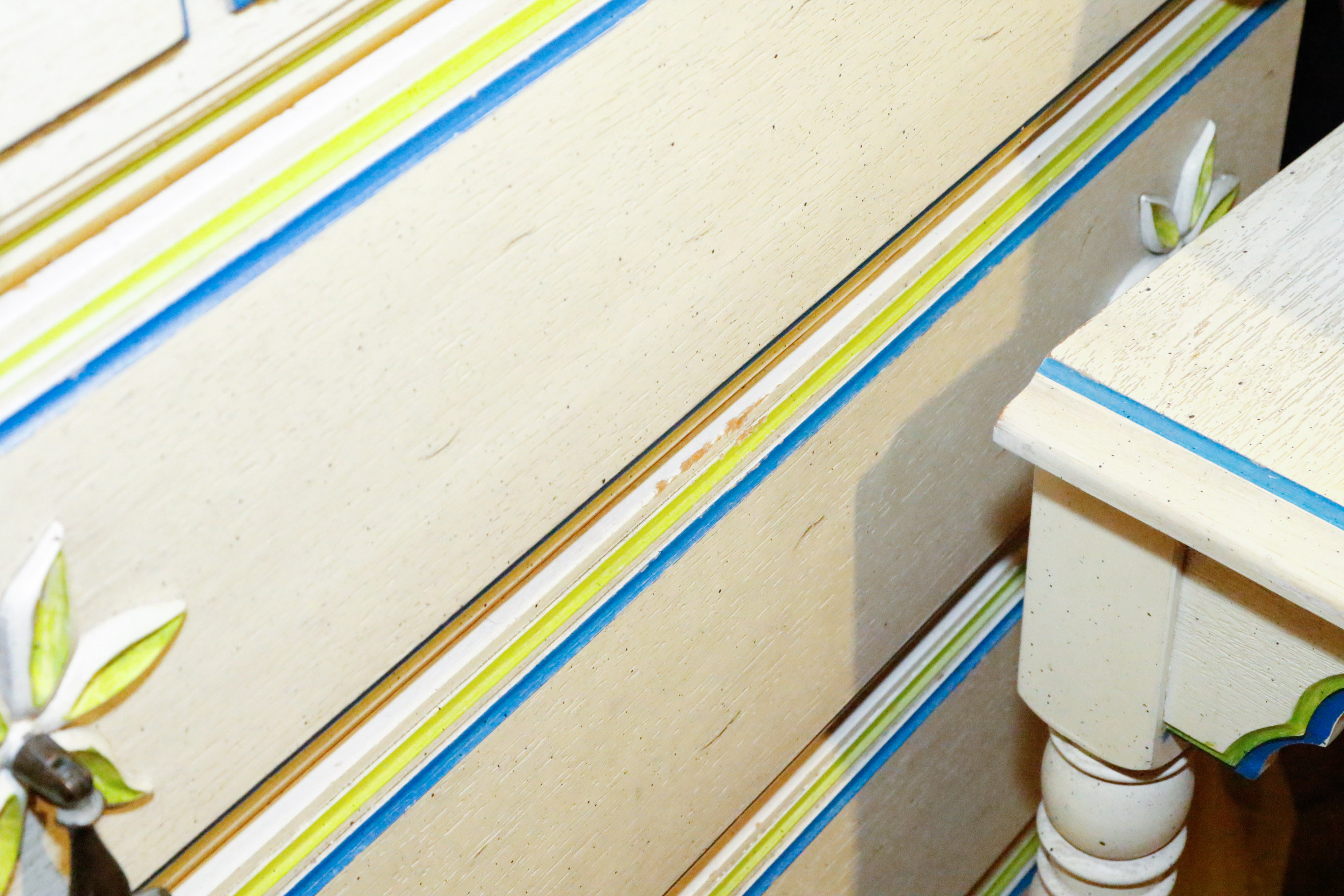 Vintage Stanley Dresser With Matching Vanity