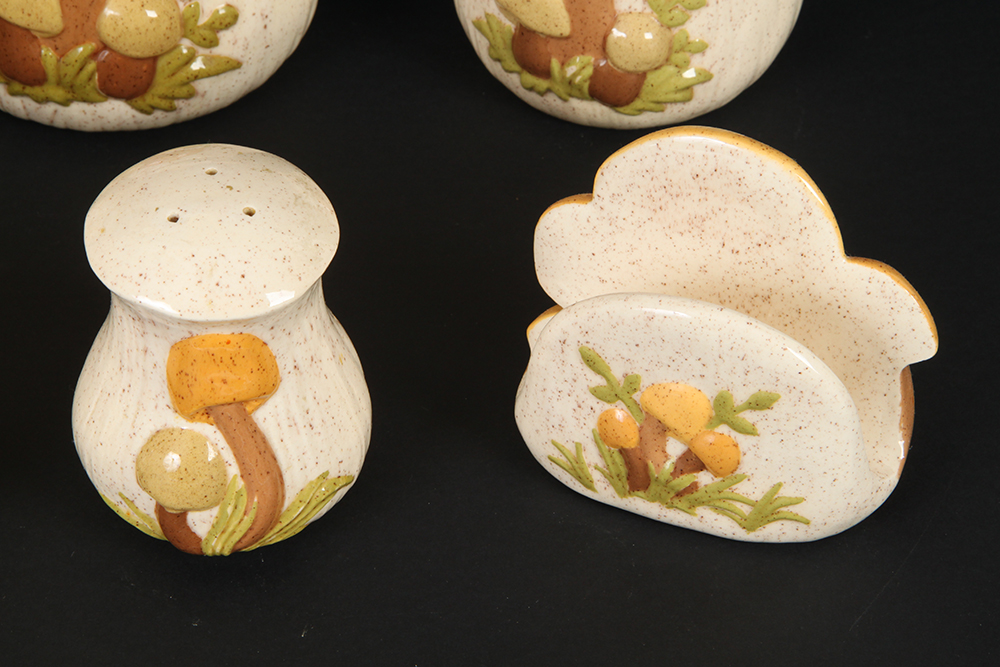 Mushroom Kitchenware