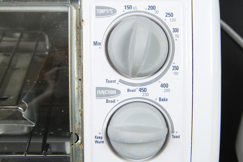 Pair of Kitchen Counter Top Appliances