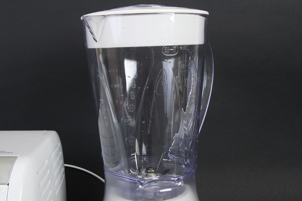 Pair of Kitchen Counter Top Appliances