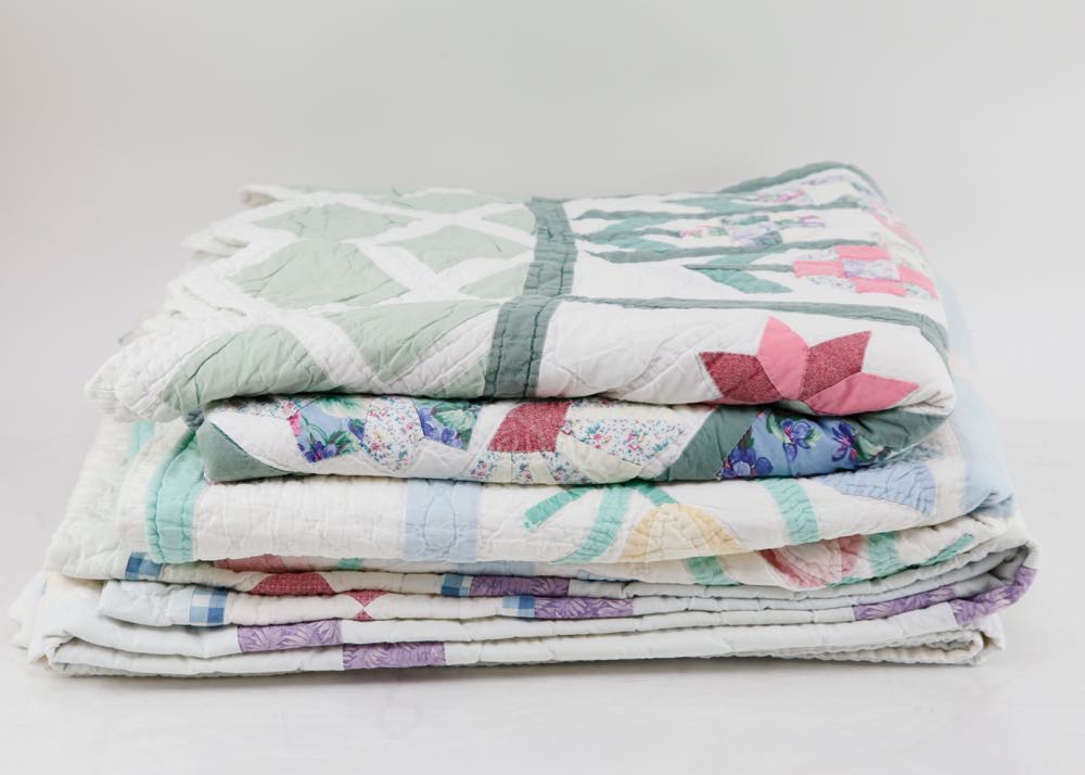 Vintage Flower Appliqued Quilts