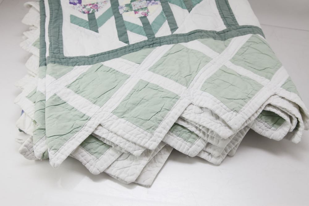 Vintage Flower Appliqued Quilts