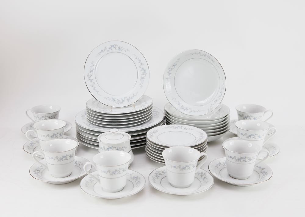 Vintage "Forget Me Not" Dinnerware