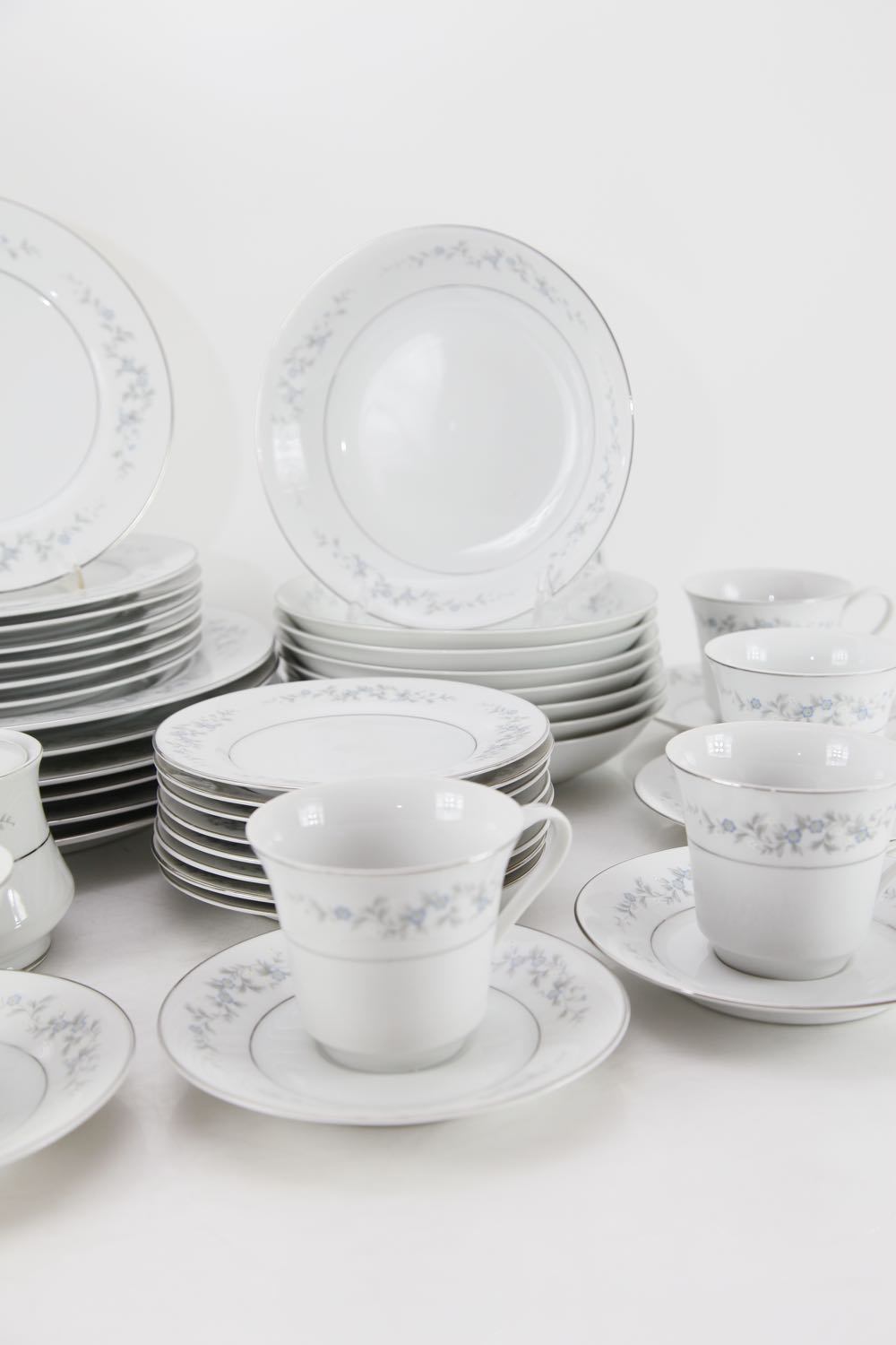 Vintage "Forget Me Not" Dinnerware