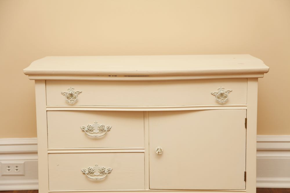 Vintage Chest of Drawers