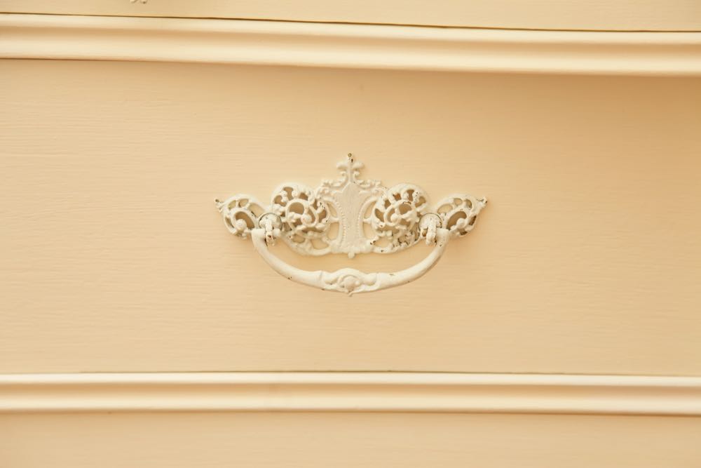 Vintage Chest of Drawers