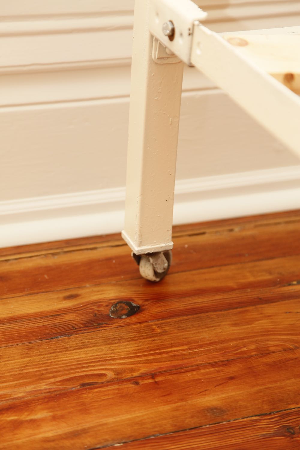 Vintage Metal Full Bed