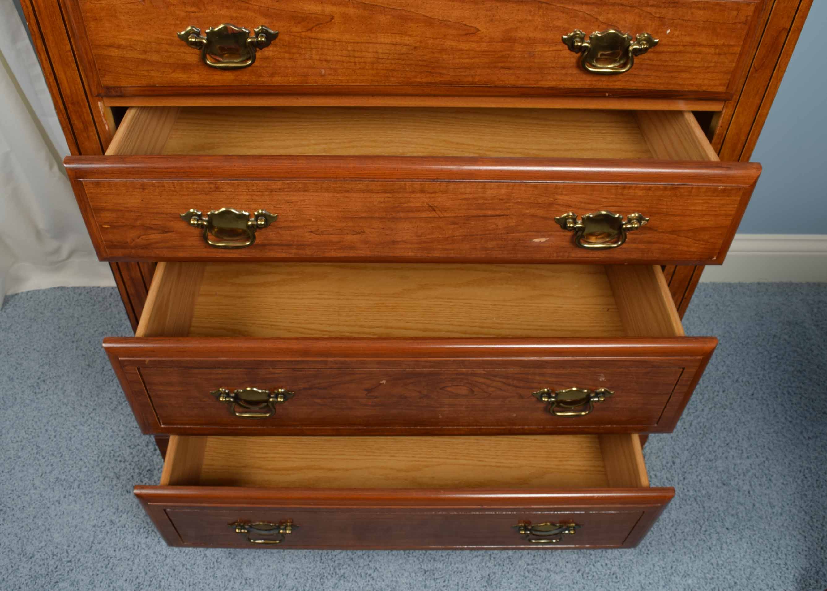 Broyhill Lenoir House Five Drawer Dresser