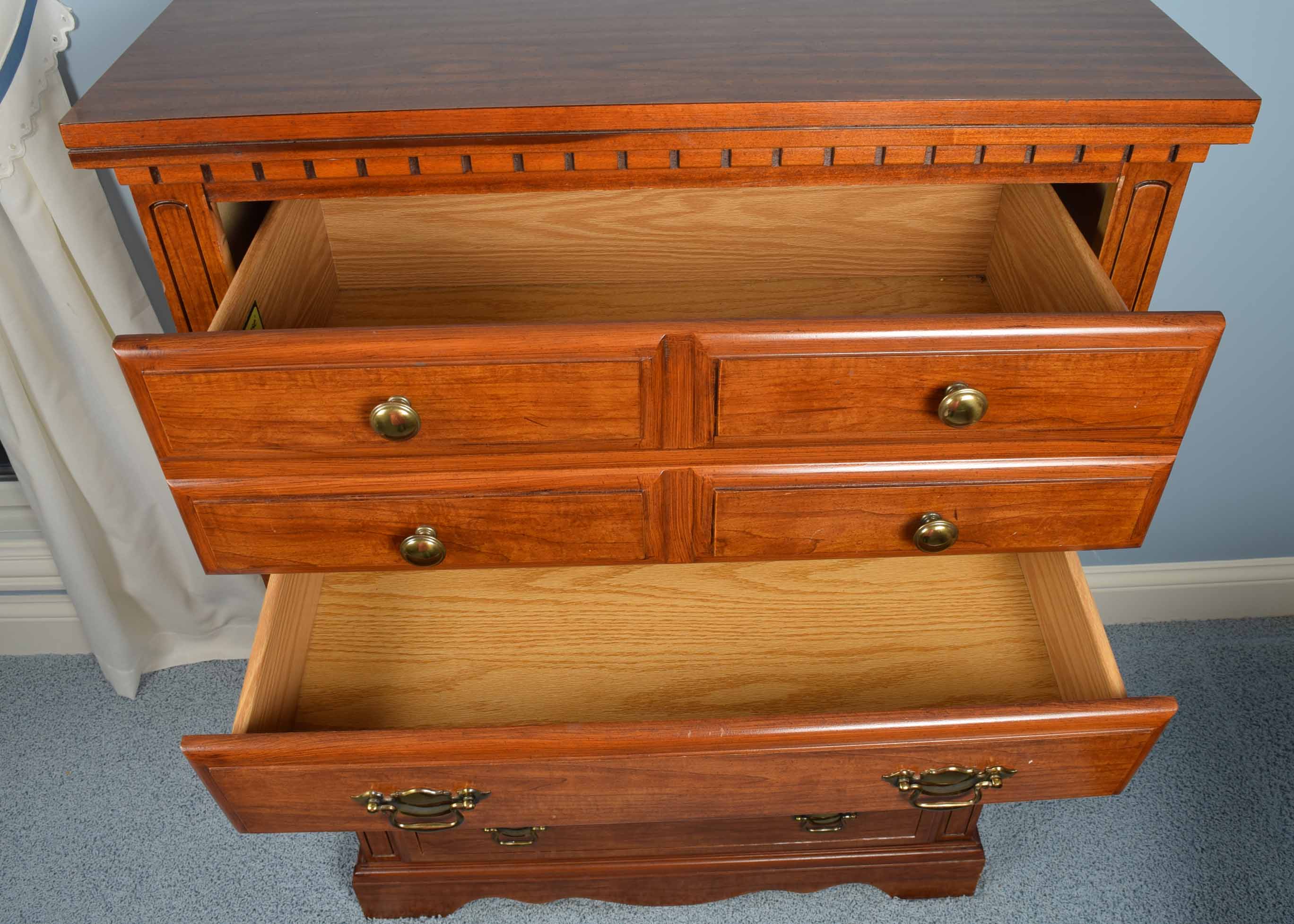 Broyhill Lenoir House Five Drawer Dresser