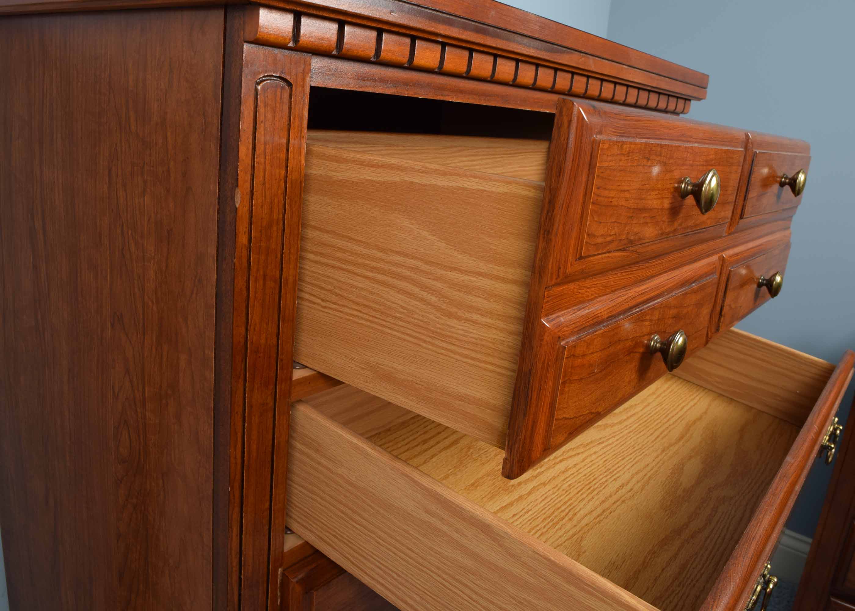 Broyhill Lenoir House Five Drawer Dresser