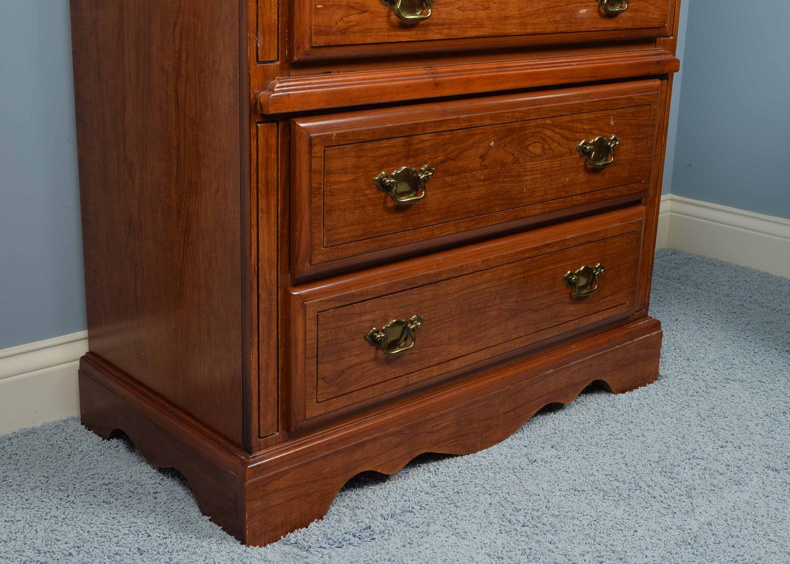 Broyhill Lenoir House Five Drawer Dresser