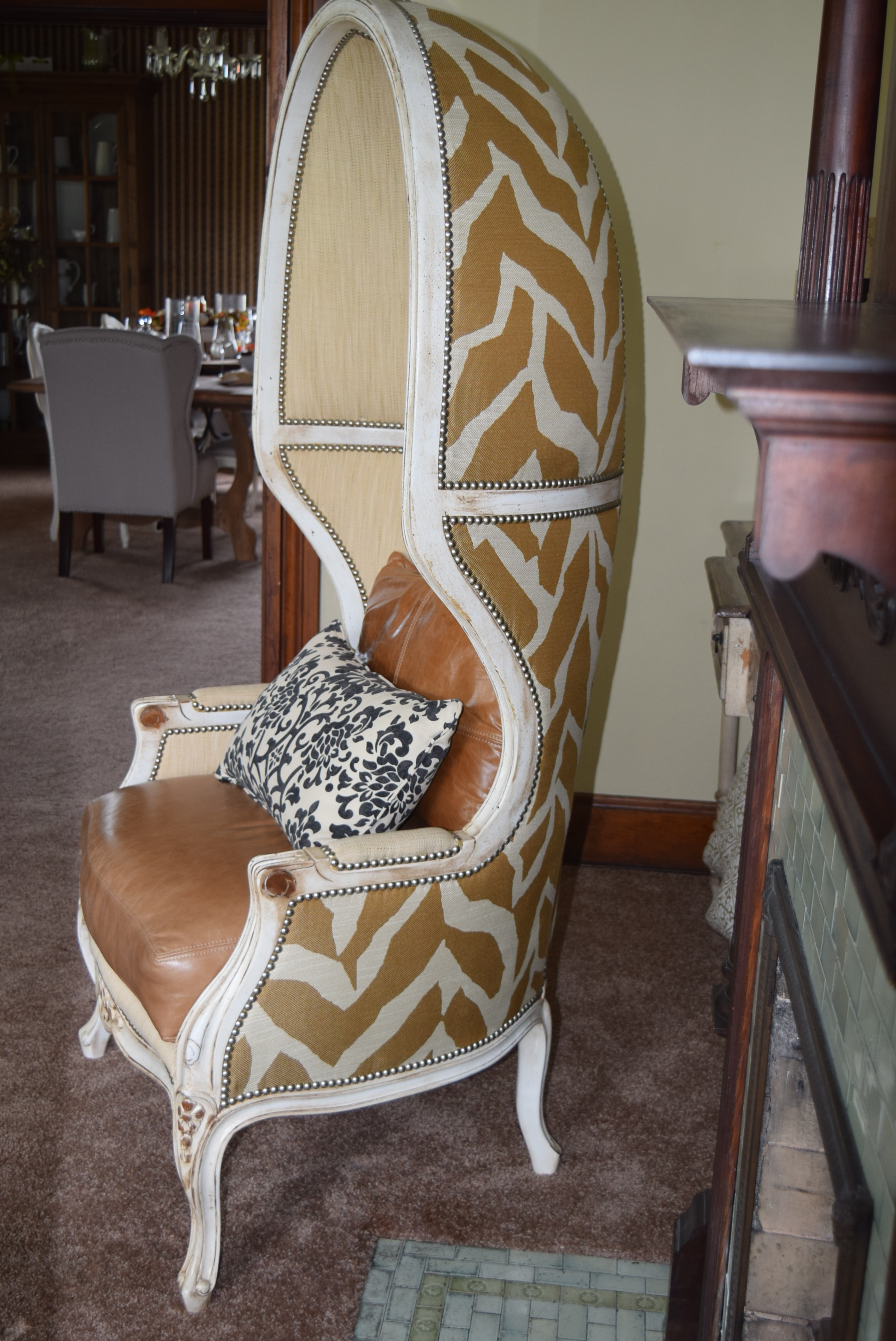 Frontgate Coventry Balloon Chair #1