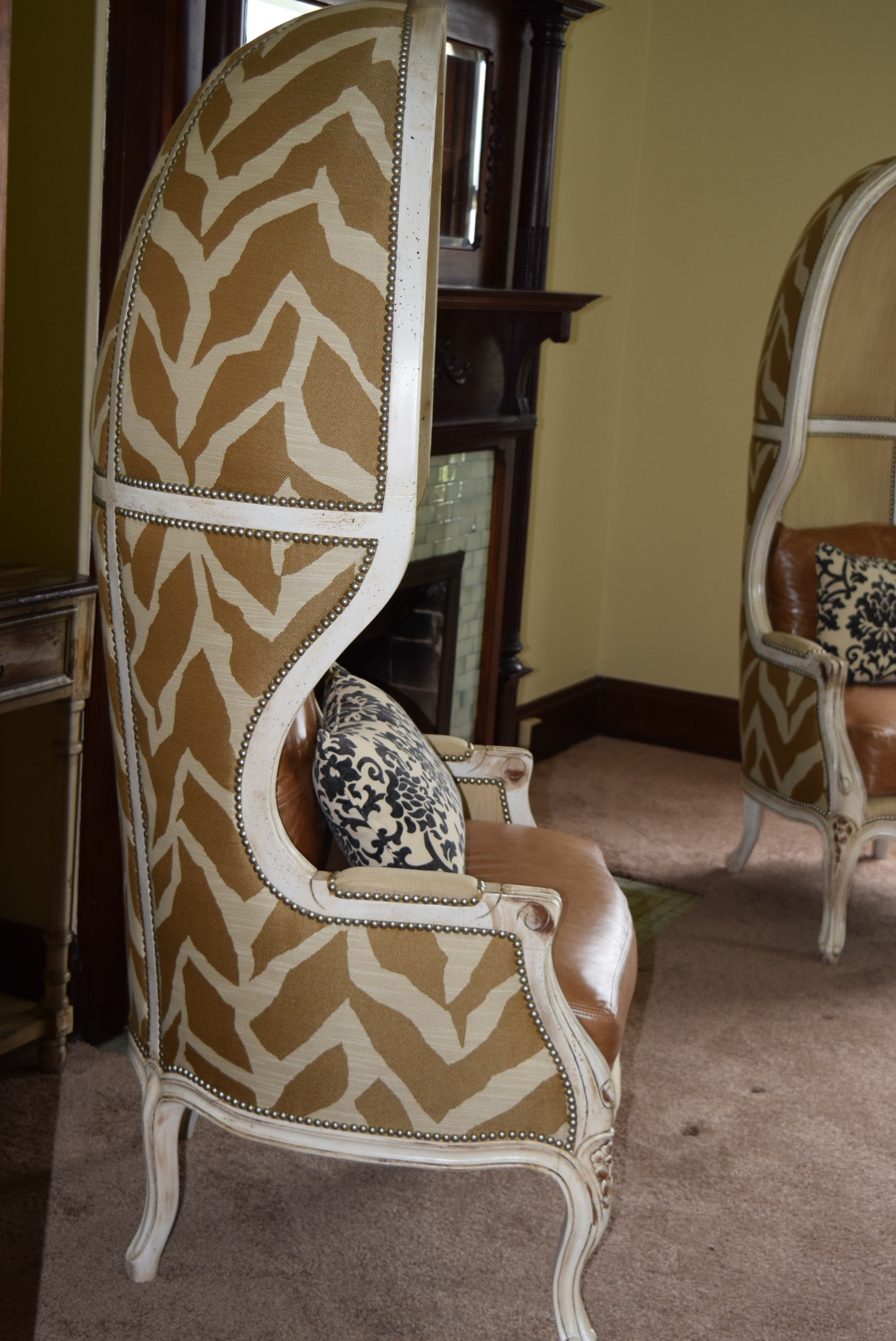 Frontgate Coventry Balloon Chair #1