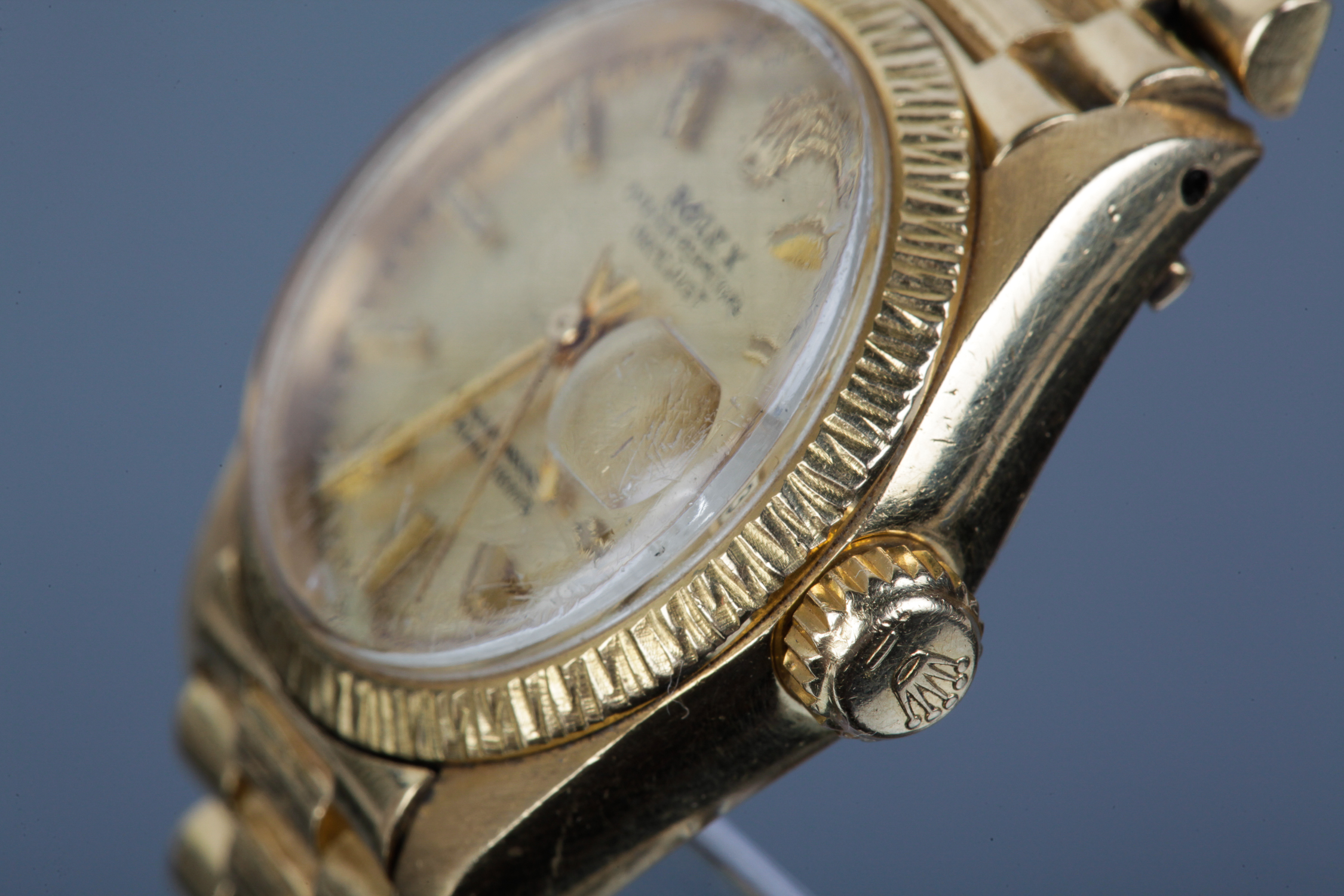 Ladies 18k Yellow Gold Oyster Perpetual Date Rolex Watch