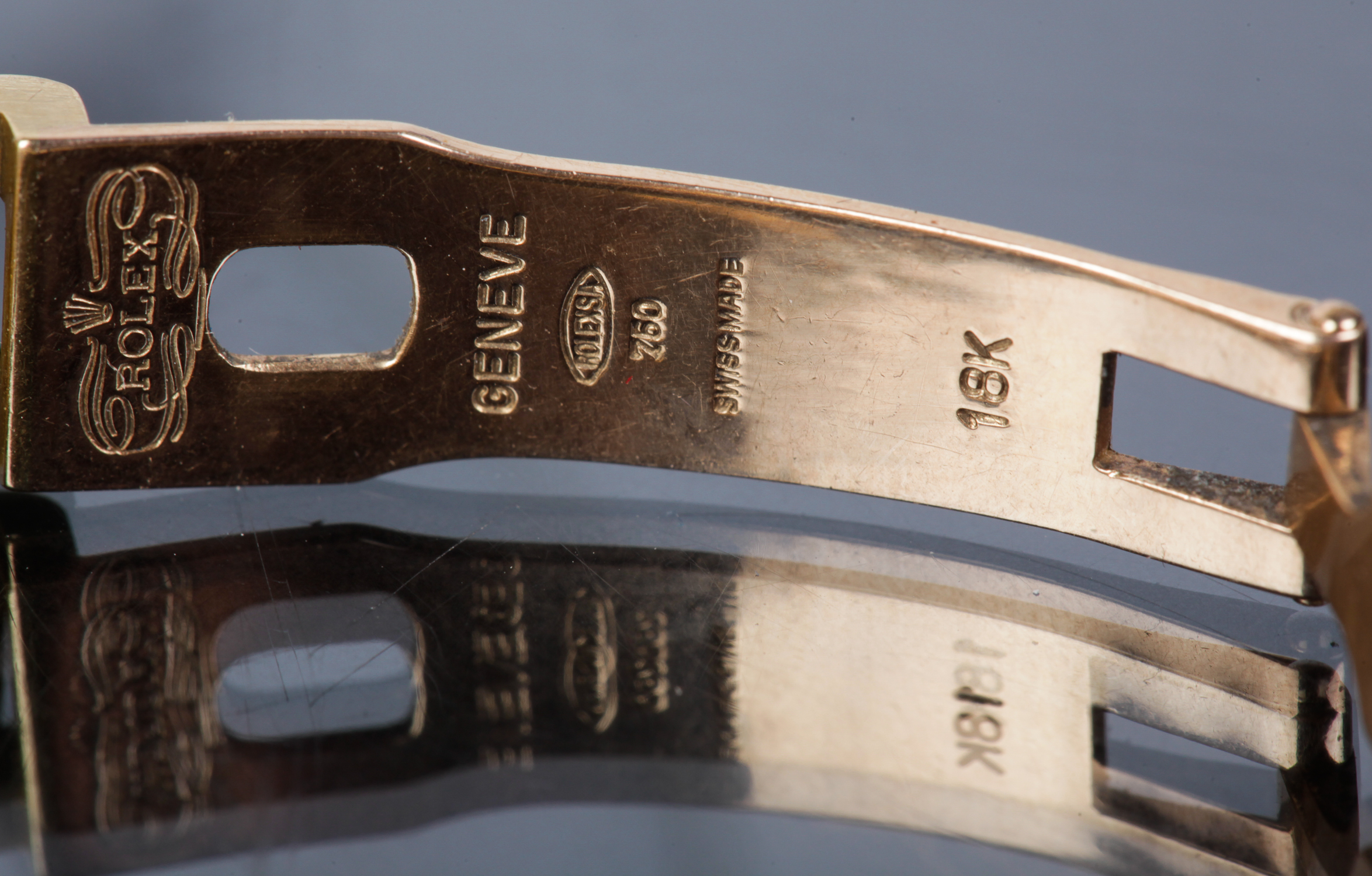 Ladies 18k Yellow Gold Oyster Perpetual Date Rolex Watch